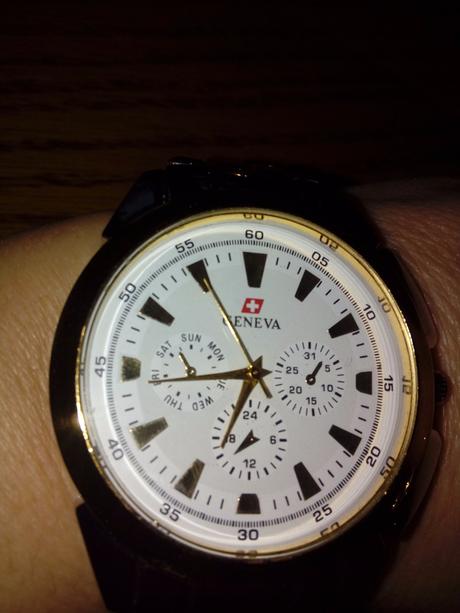 Pánske narámkové hodinky, geneva