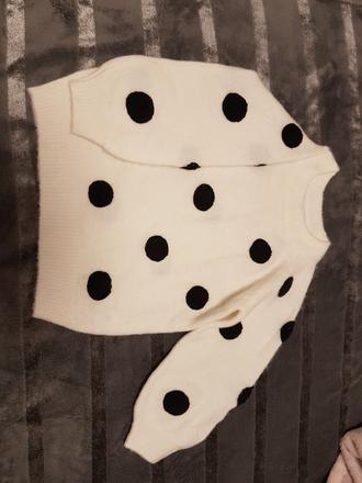 Sveter, reserved,110