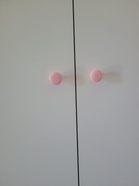 Úchytky na nábytok, 