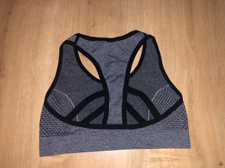 Športová podprsenka, 128