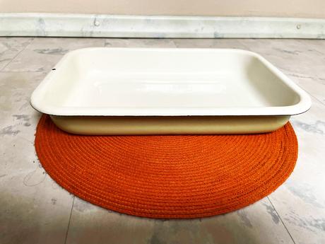 Smaltovaný pekáč, 