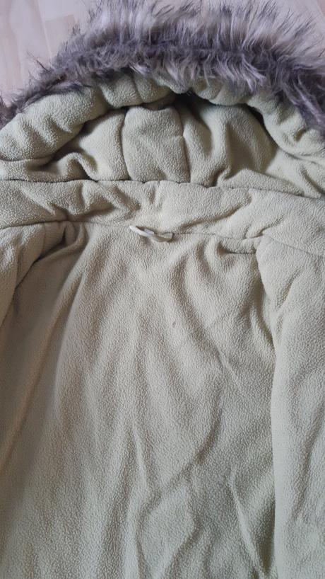 Dievčenská bunda, 110