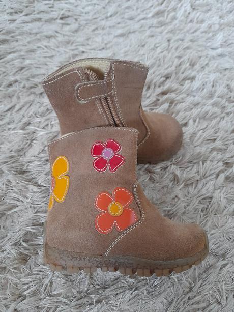 Prechodné čižmy, 20