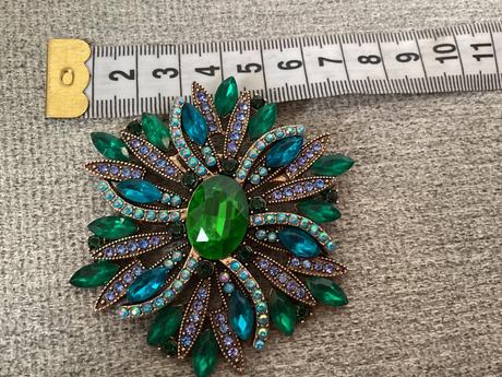 Krásna zelená brošňa, 