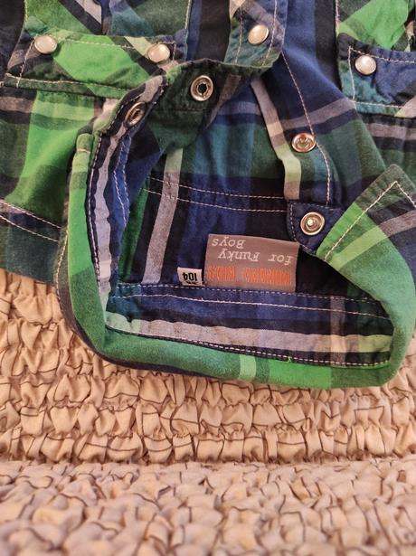 Predám chlapč. košeľu s dlhým rukávom veľ. 104, 104