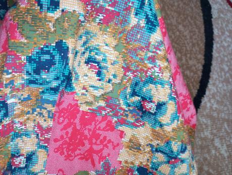 Kvetinové šaty 46, 146