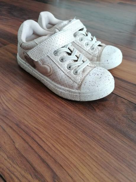 Dievčenské poltopánky, baťa,29