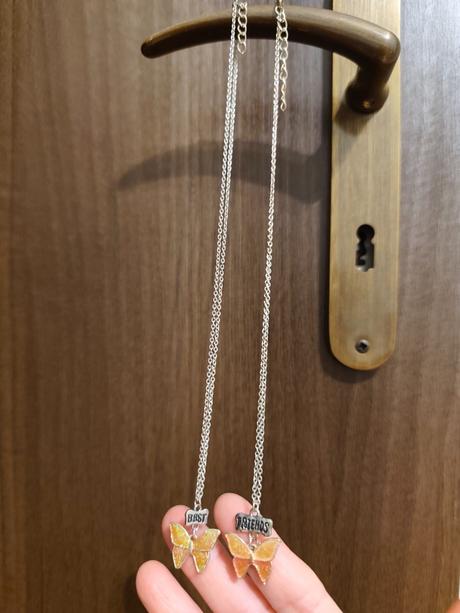 Best friends náhrdelníky, 