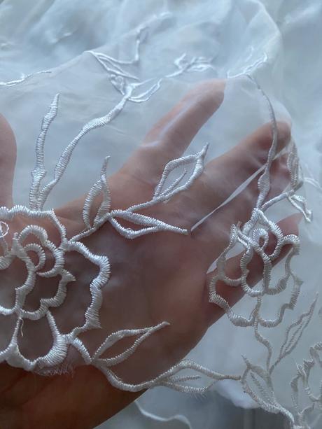 Šaty na 1.sv.prijímanie, 146