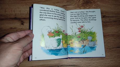 Rozprávková knižka top stav,