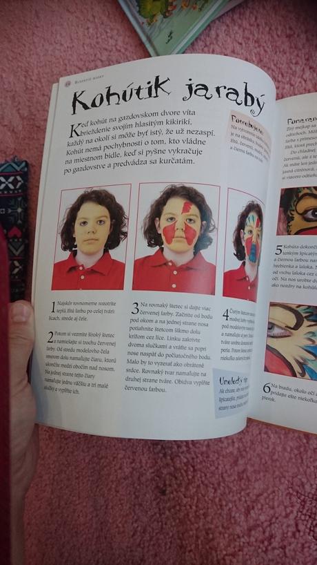 Kniha blaznive masky,