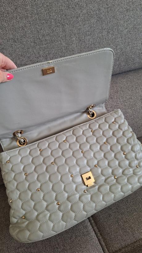 Väčšia kabela, carpisa