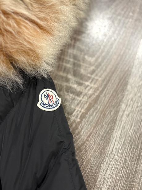Moncler damska paperová vetrovka s kožušinou, s