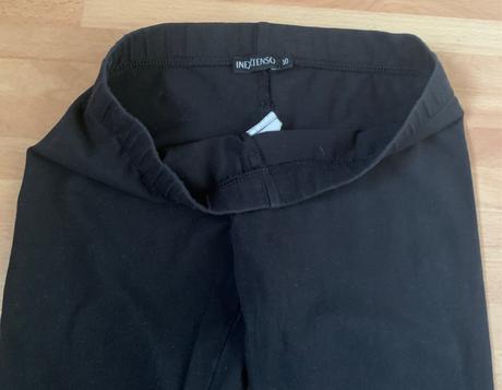 Inextenso čierne legíny, in extenso,134