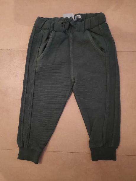 Chlapčenské tepláky, zara,86