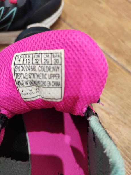 Dievčenské tenisky, skechers,32