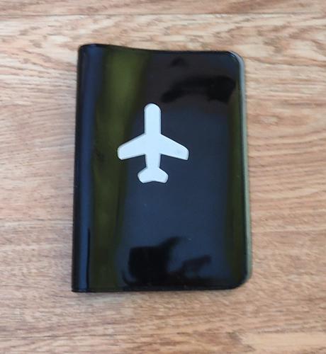 Obaly na doklady, karty alebo vizitky,