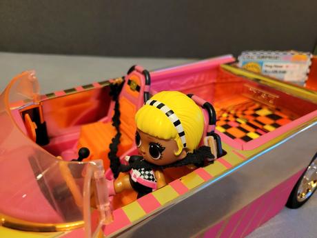 Lol kabriolet s bazénom a bábikou- ako nový,