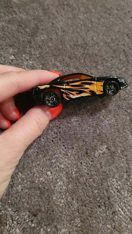 Hoot wheels adidas,
