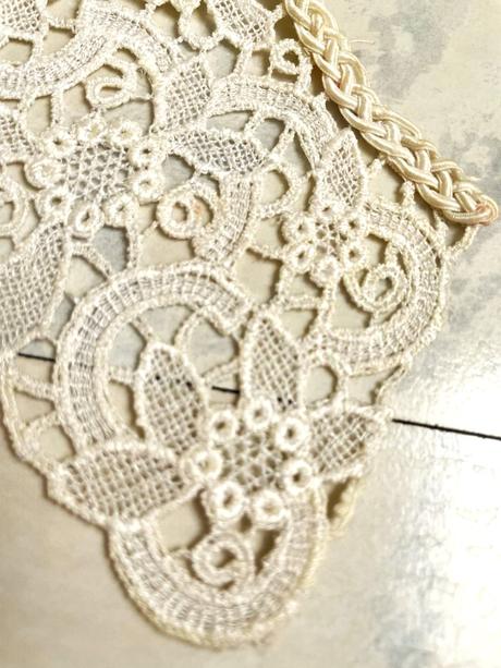 Golier na šaty / blúzku,