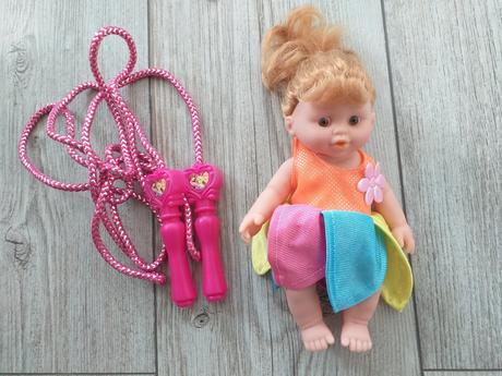 Zvuková bábika+švihadlo, 