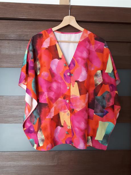 Zaujímavá blúzka, xl