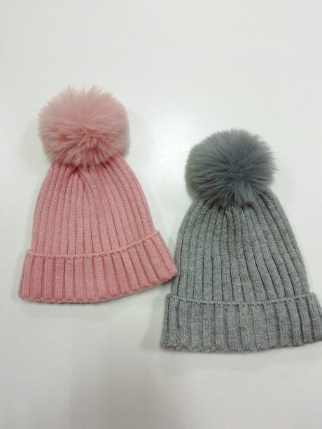 Čiapka s brmbolcom, primark,80