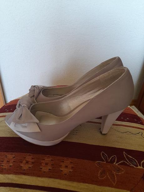 Béžové lodičky s mašľou veľ. 39 - top stav, 39