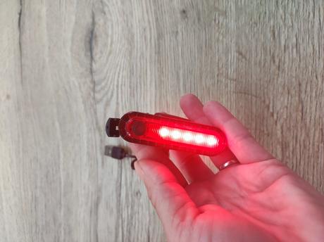 Led nabíjacie svetlo na bicykel,