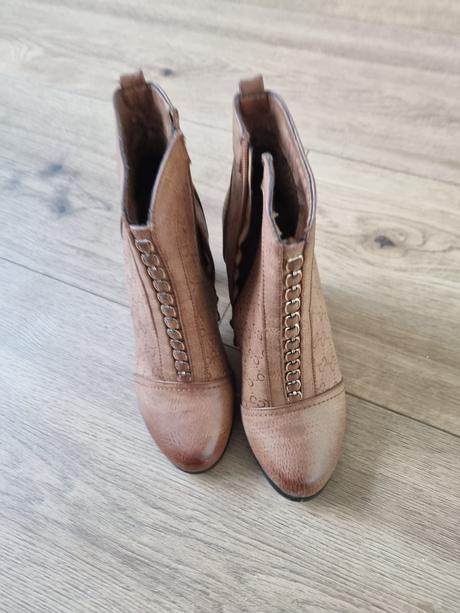 Bledohnedé kotníčky veľ. 36, 36