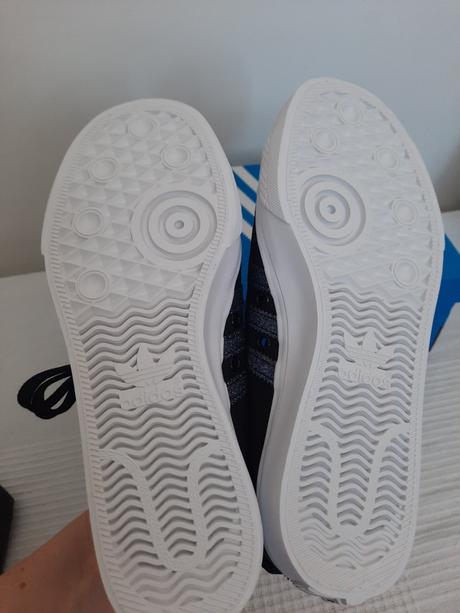 Adidas tenisky, adidas,39