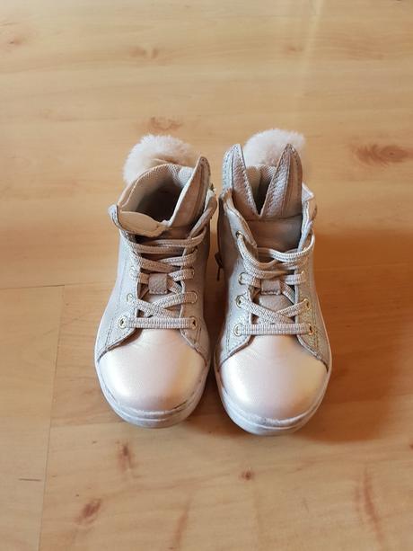 Tenisky s uskami, reserved,25