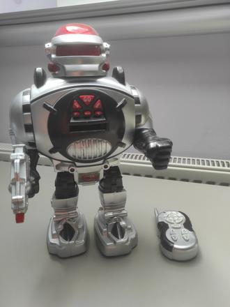 Robot strieľajúci, 