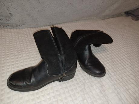 Prechodné čižmičky, 33