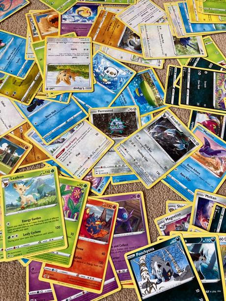 Pokémon karty z dráčika 10 ks, 