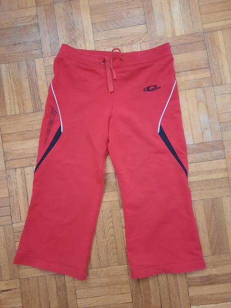 Dievčenské tepláky, 98
