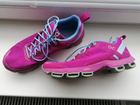 Znackove botasky    on cloud, 41