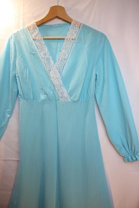 Vintage nebesky modrá nočná košeľa jemná čipka, m