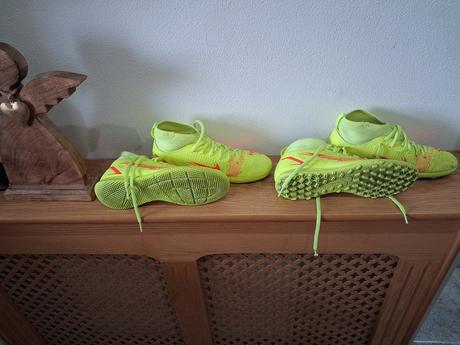 Halovky a turfy rovnaké cislo nike mercurial, nike,37