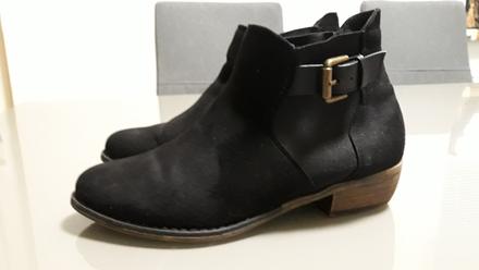 Kotníkové topánky, 37