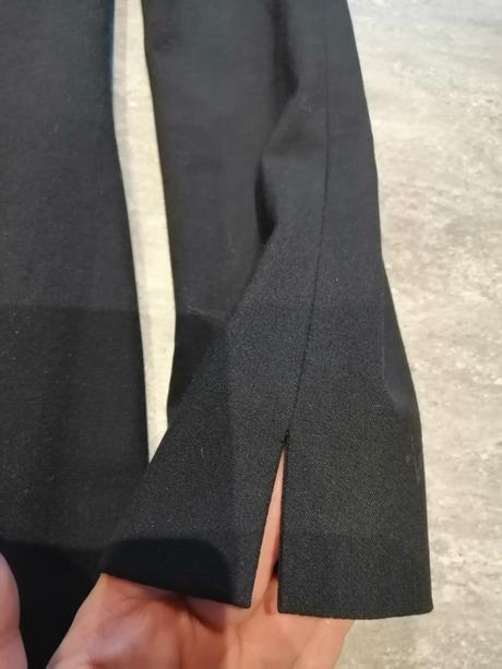 Elegantné čierne šaty singhmadan vs, pružné, s