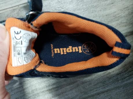 Svietiace botasky, lupilu,25