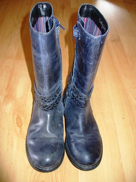 Kožené čižmy, 31