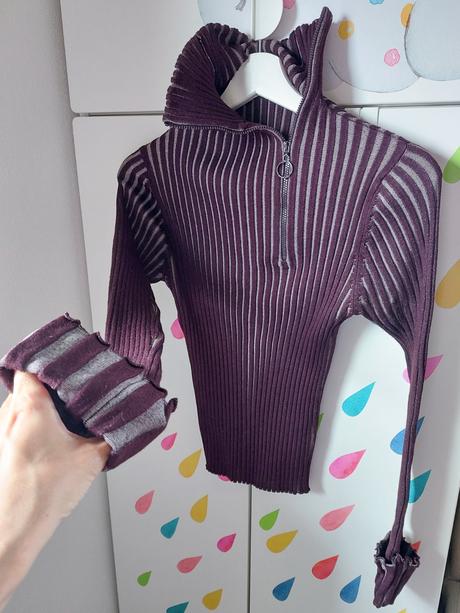 Fialovy rolakovy sveter, xs