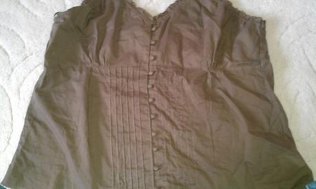 Pekný letný top, 46