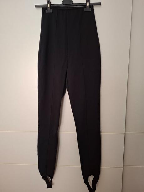 Kaliopky s vysokým pásom, m