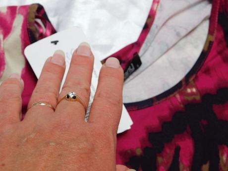 Kvalitne velmi pekne šaty, 36 / s