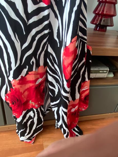 Dlhe saty viacfaarebne, l