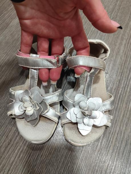 Sandálky veľ. 31, protetika,31