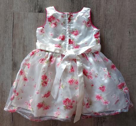 Spoločenské kvetinové šaty, 92